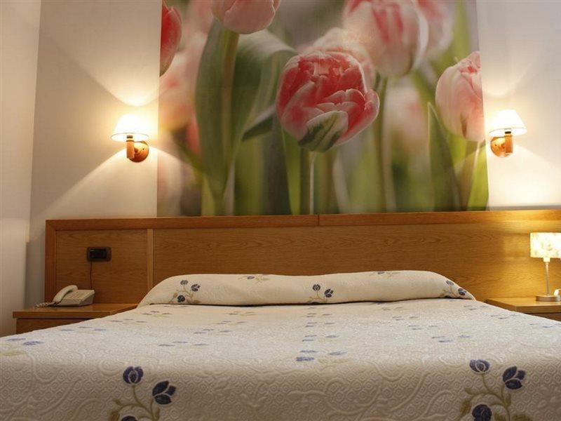 Hotel Soraya (Adults Only) Суансес Экстерьер фото